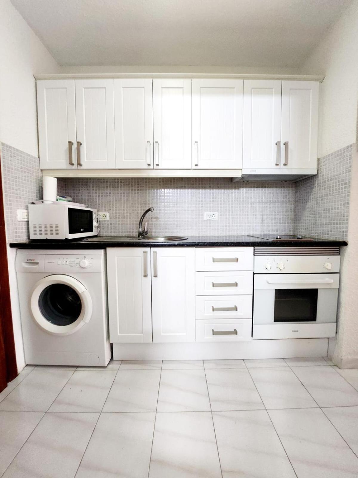 Port Royal 14 Apartment Лос Кристианос Екстериор снимка