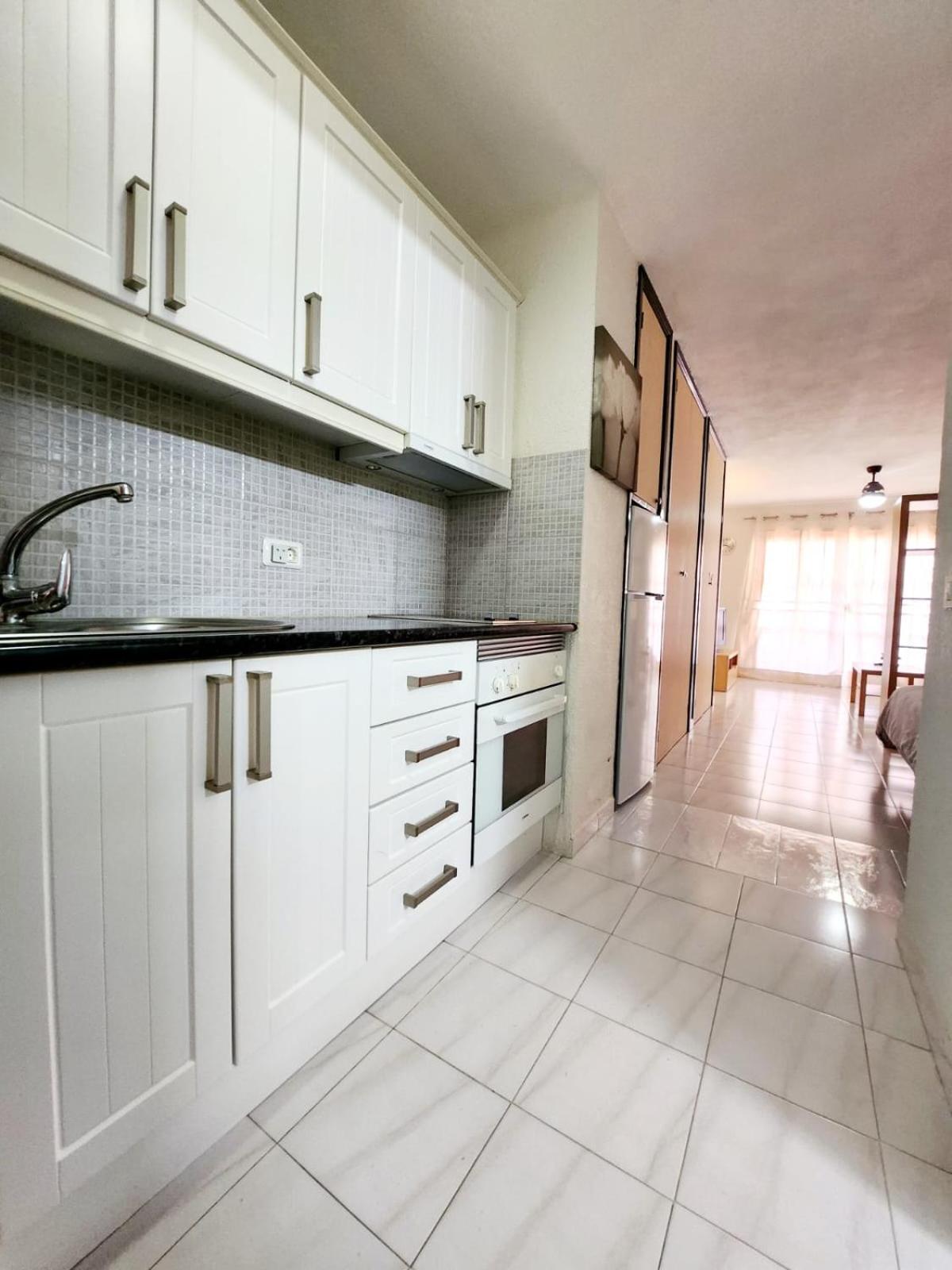 Port Royal 14 Apartment Лос Кристианос Екстериор снимка