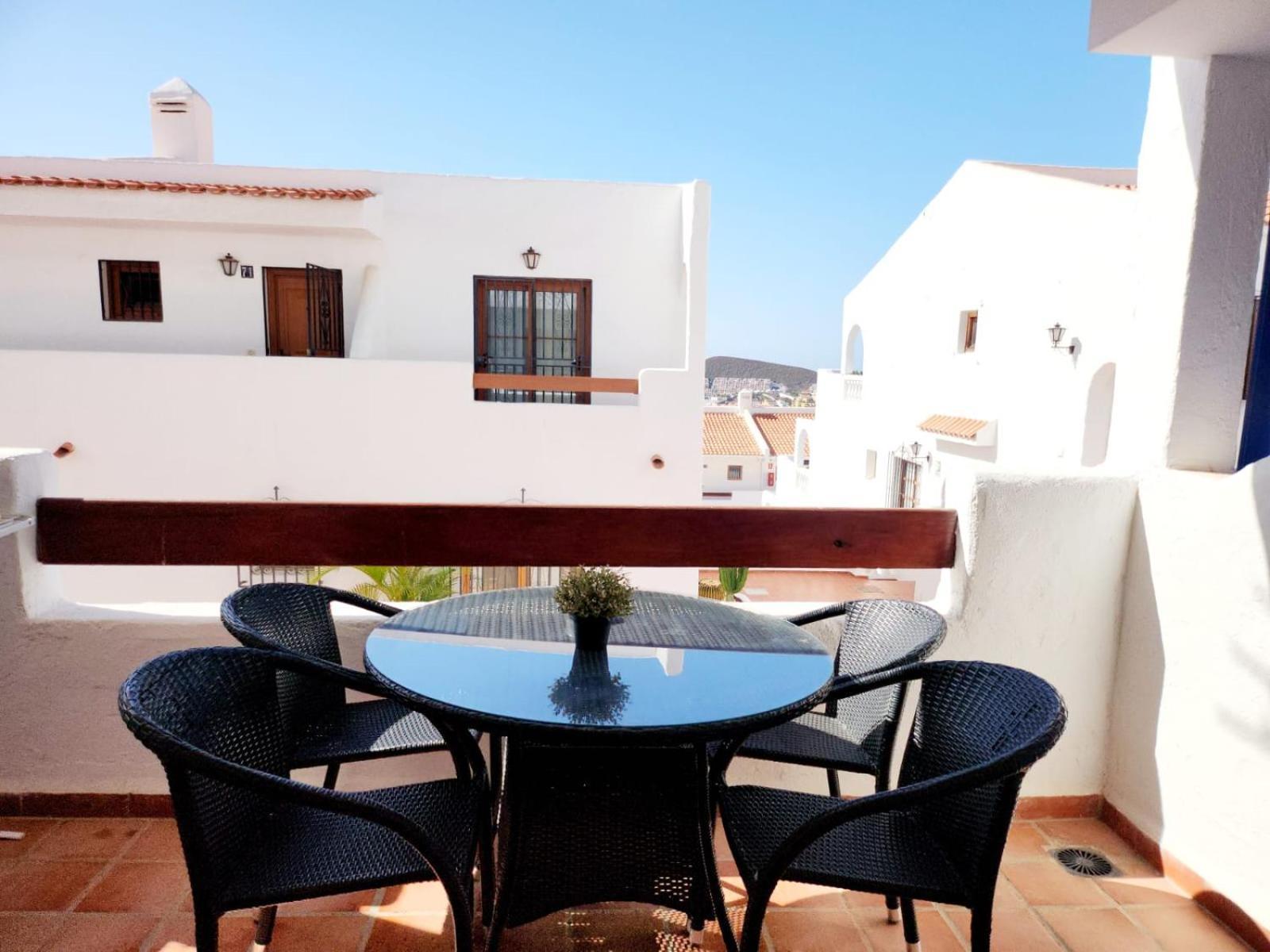 Port Royal 14 Apartment Лос Кристианос Екстериор снимка